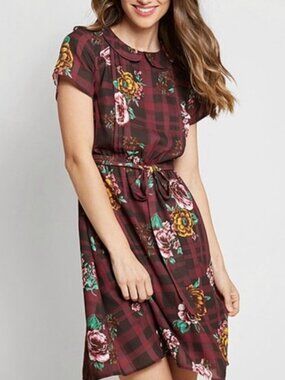 ModCloth Joyful Poise Short Sleeve Floral Plaid Belted Dress in Women's 2X